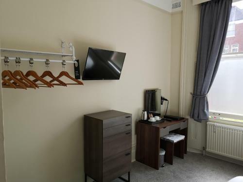 Hostal Dawson House Hotel - Guest House