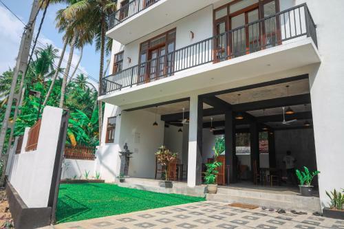 Hotel The Atrium Hiriketiya