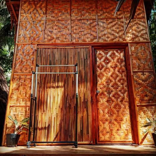 Lodge Shukran Apartelle