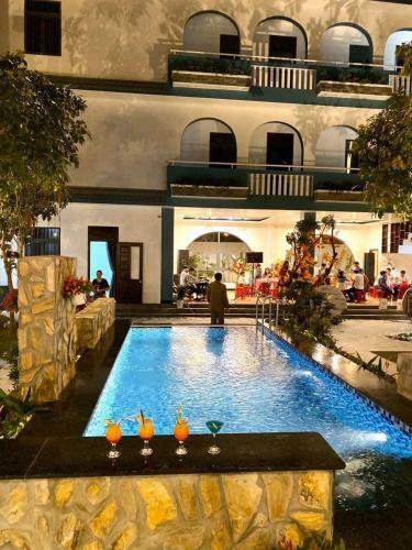 Tropical Homestay Ph� Y�n