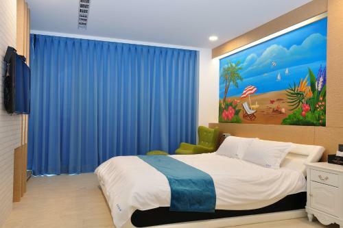 Qian Qian Riverside B&B