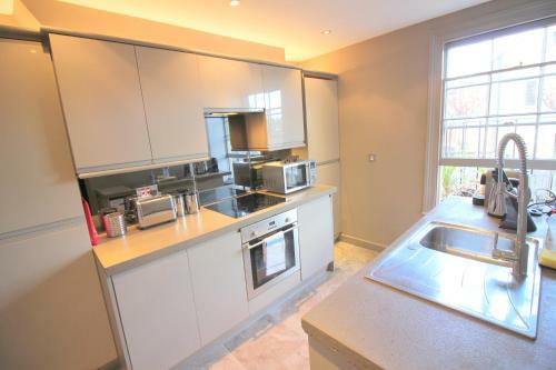 Regency House Apartments