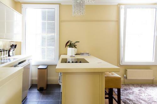 Regency House Apartments
