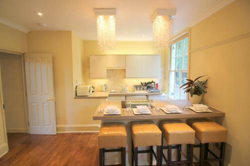 Regency House Apartments
