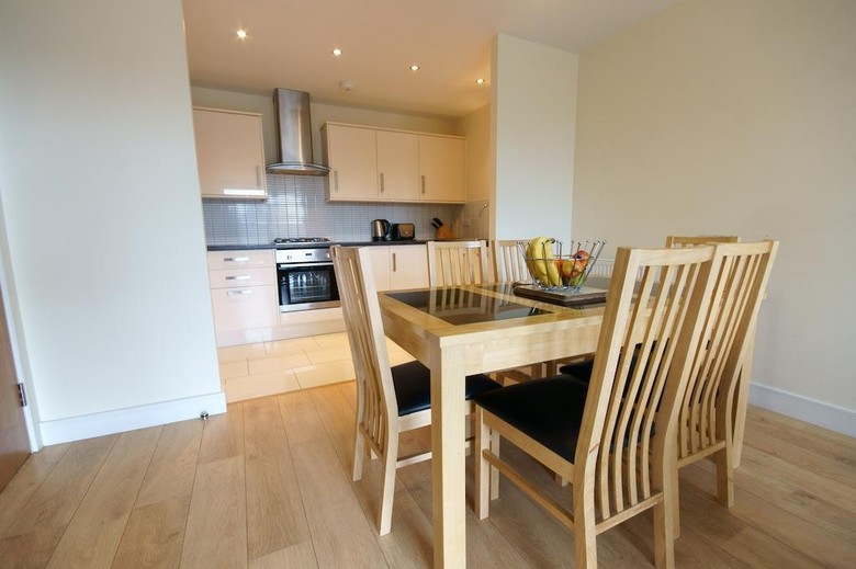 Lodge Drive Serviced Apartments