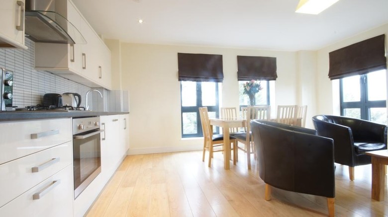 Lodge Drive Serviced Apartments