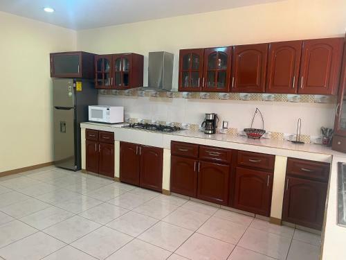 Hostal Ohana Apartments