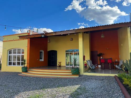 Hostal Ohana Apartments