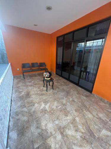 Hostal Ohana Apartments