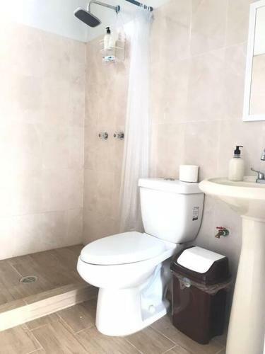 Apartamento A Media Cuadra Del Parque Central-huatulco