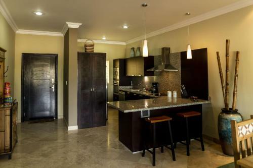 Puerta Cabos Village H306 2br By Casago
