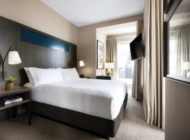 Hotel Suites At 1 King West