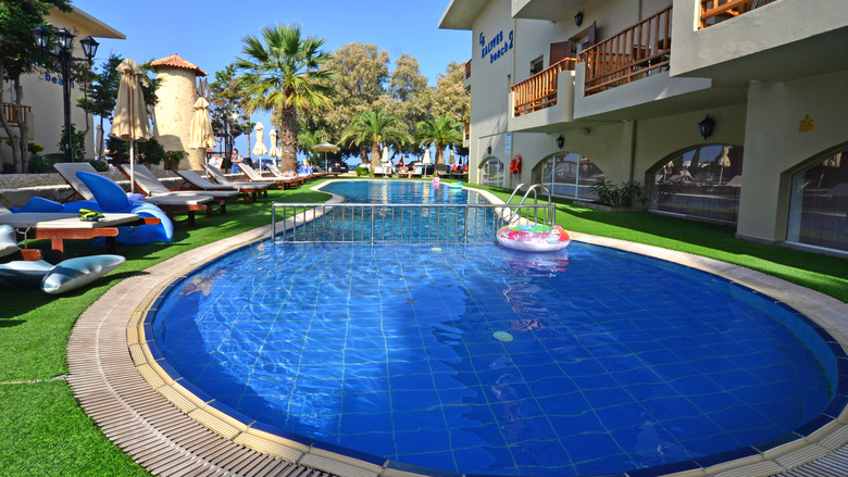 Hotel Kalyves Beach