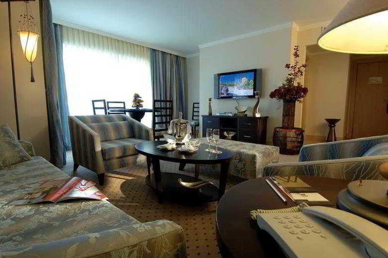 Hotel Amara Wing Resort
