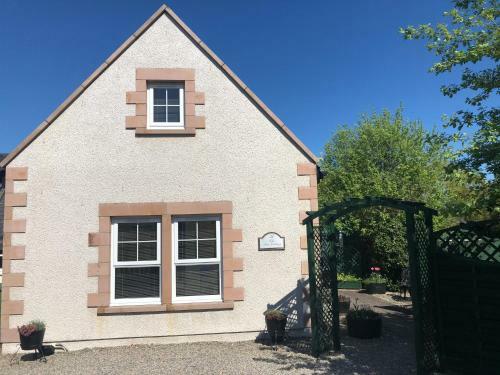 Inverness Apartments & Cottages