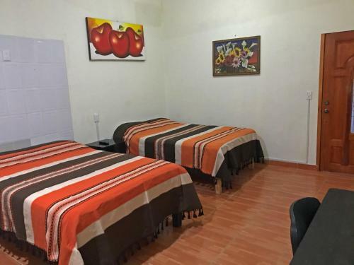 Casa De Hu�spedes "elim"