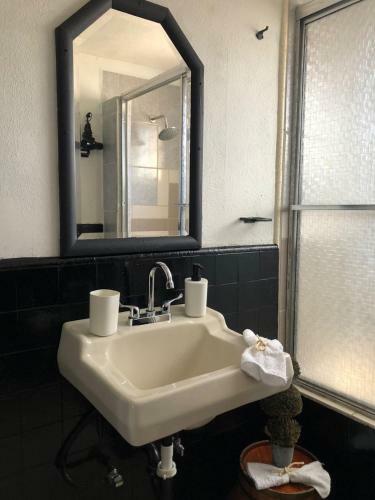 Apartamento Black And White Aparment