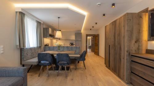 Apartamento Appartements Zum Strossna