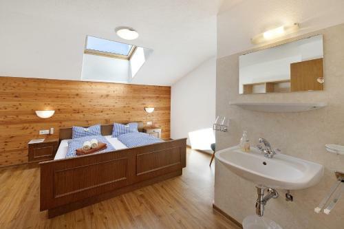 Alpenchalet Lacknerbrunn Bis 30 P