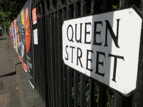 Hostal Queens Guest House