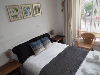 Bed & Breakfast Mcgregors Guest House