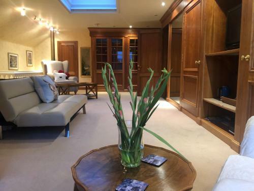 Bed & Breakfast Claremont House