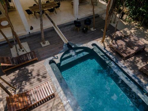 Moroccan Vacation Home For 16 Guests!
