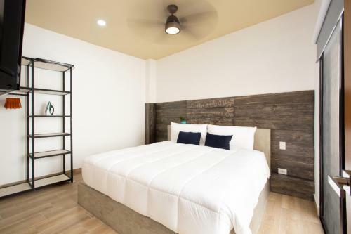 Luxury Apartment2 Bedroompoollaundry Center