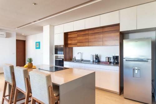 Luxury Two Bedroom Apartment At Panoramic