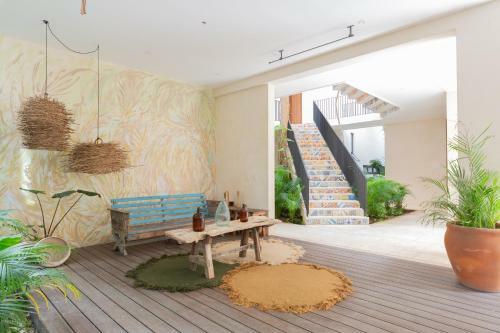 Unique And Exclusive 2 Apartments In 1 Awesome Complex Pool And Amenities
