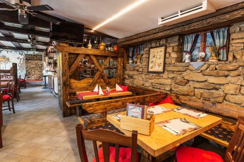 Party Hotel Taverne