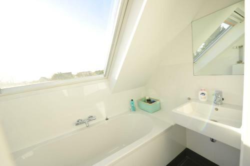 Lovely Beachhouse In Ouddorp