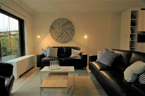 Dune, Spaanse Galeienstraat 17