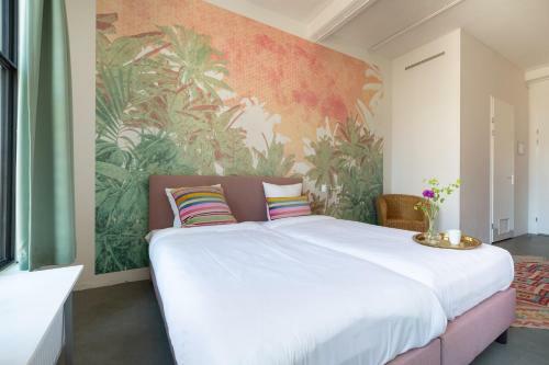 Pink Flamingo Boutique Hostel