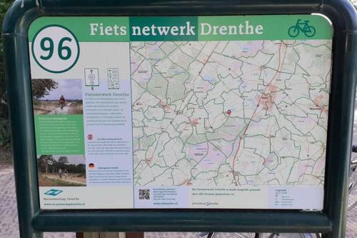 Drentse Bungalow In Natuur En Rust