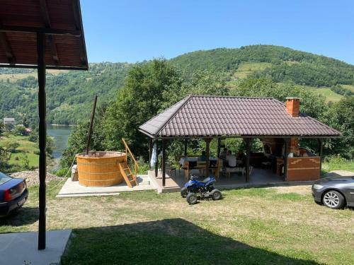 Cabana Baraj Apuseni Mountains