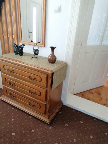 Cazare La Tara �n Mandra, Jud Brasov