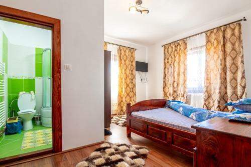 Hostal Pensiunea Day & Deny