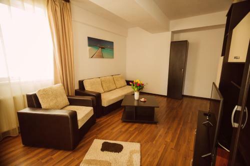 Seascape - Summerland Apartment