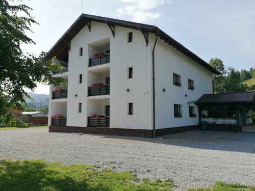 Hostal Pensiunea Teomir