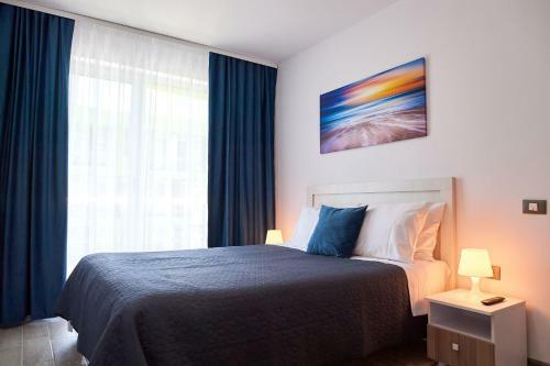 Rise And Shine Apartments Spa N Pool Alezzi Beach Resort