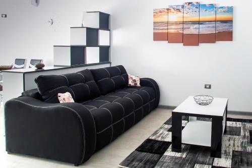 Apartament Alezzi Black&white 1