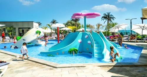 Premium Apartment In Alezzi Beach Resort