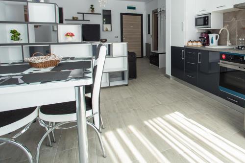 Apartament Alezzi Black&white 3