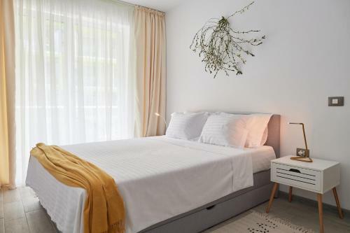 Sunny Side Apartments In Complexul Alezzi Beach