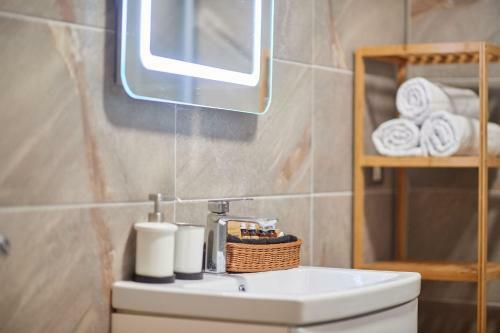 Endless Summer Apartment Spa N Pool Alezzi Beach Resort