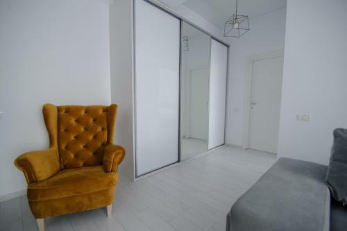 Aparthotel Building Stefan