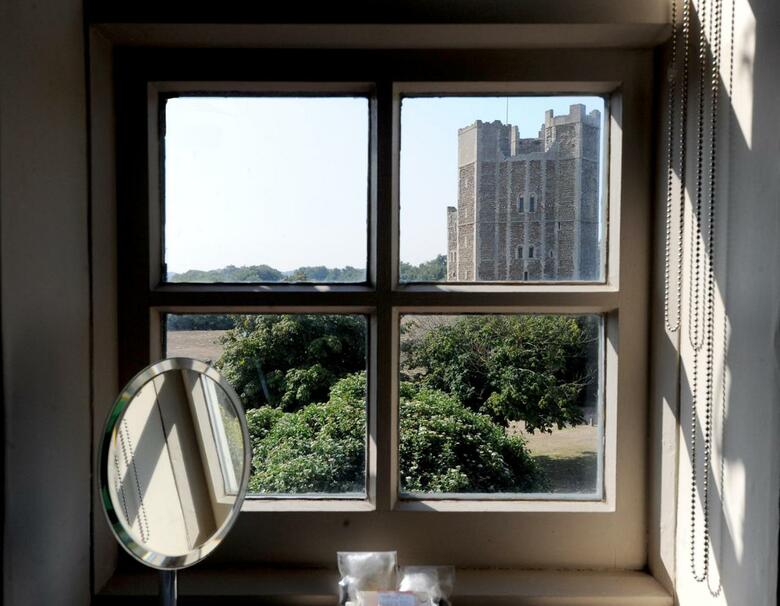 Hotel Crown And Castle