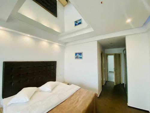 Hostal Ella By The Sea Residence