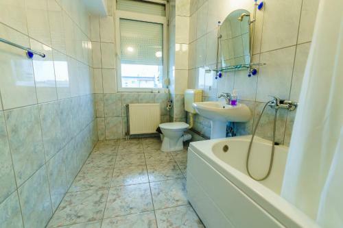 Apartamento Central Delux Studio With Parking